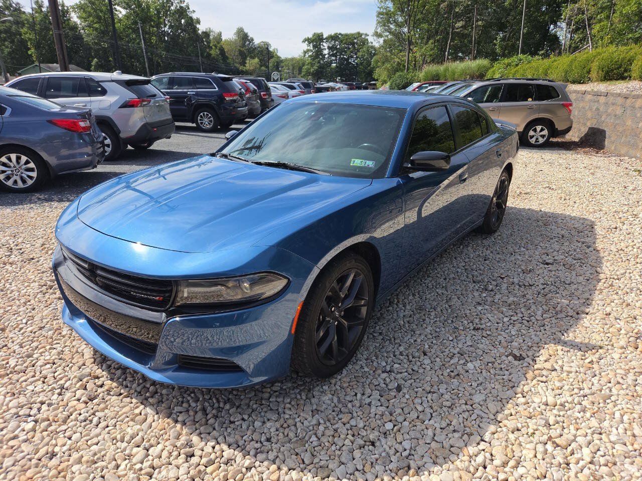 Used 2021 Dodge Charger SXT w/ Blacktop Package RWD image 3