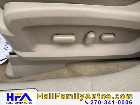 Used 2013 Lincoln MKX Sport Utility 4D w/ Wood Pkg image 23