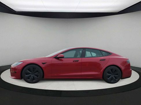 Used 2021 Tesla Model S Plaid image 5