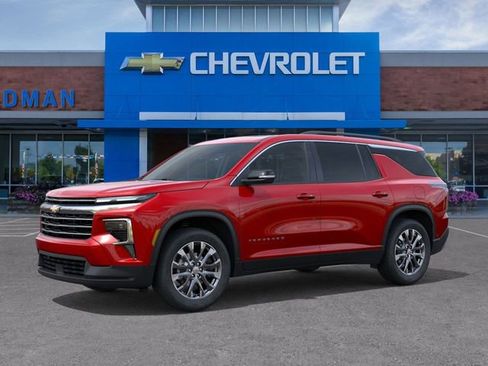 New 2026 Chevrolet Traverse LT w/ Sun and Wheel Package AWD/4WD image 2