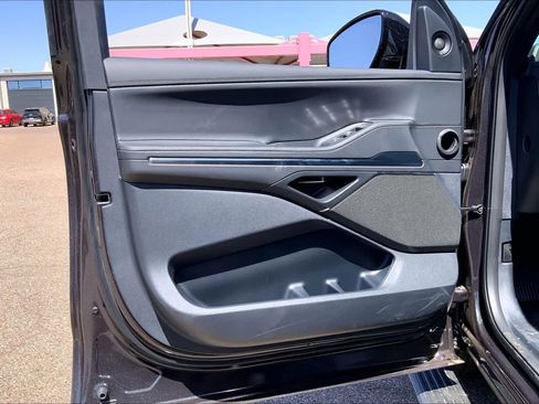 New 2026 Lincoln Navigator L Reserve AWD/4WD image 10