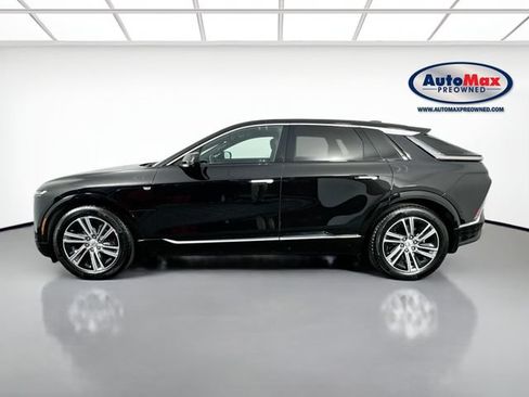 Used 2024 Cadillac Lyriq Luxury AWD/4WD image 4