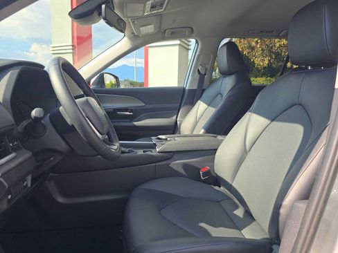 Used 2026 Toyota Grand Highlander FWD image 22