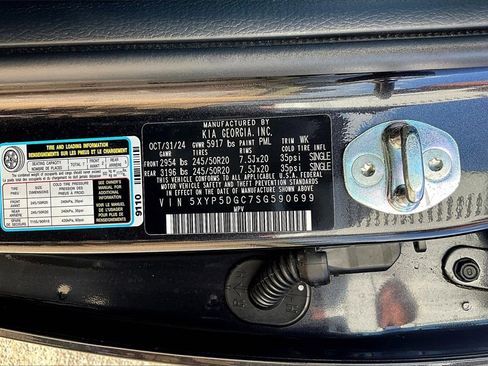 Certified 2025 Kia Telluride SX Prestige image 35