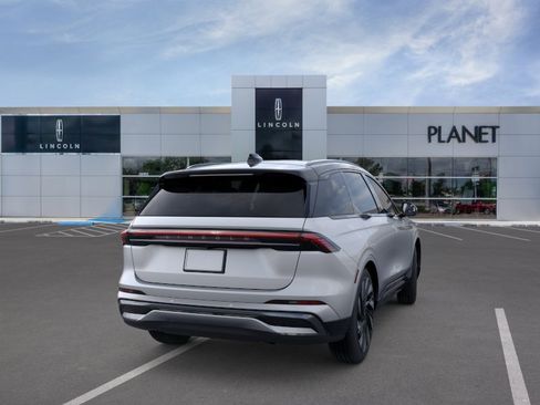 New 2026 Lincoln Nautilus Reserve w/ Jet Appearance Package AWD/4WD image 8