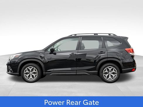 Used 2023 Subaru Forester Premium AWD/4WD image 4