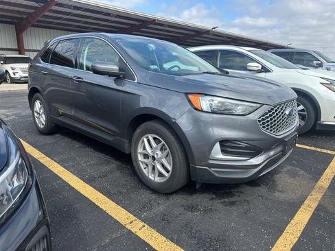 Used 2024 Ford Edge SEL image 7