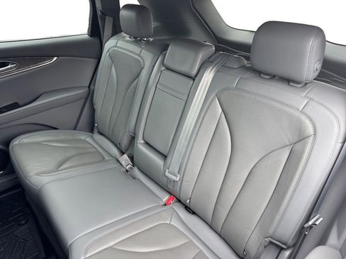 Used 2020 Lincoln Nautilus Reserve FWD image 13