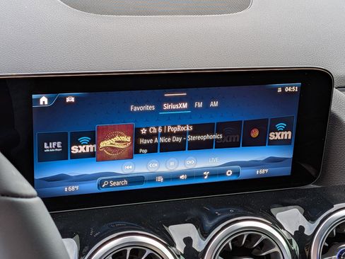 New 2026 Mercedes-Benz GLA 250 4MATIC image 24