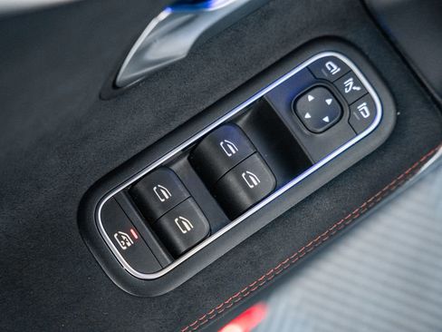 Used 2024 Mercedes-Benz CLA 35 AMG 4MATIC image 40