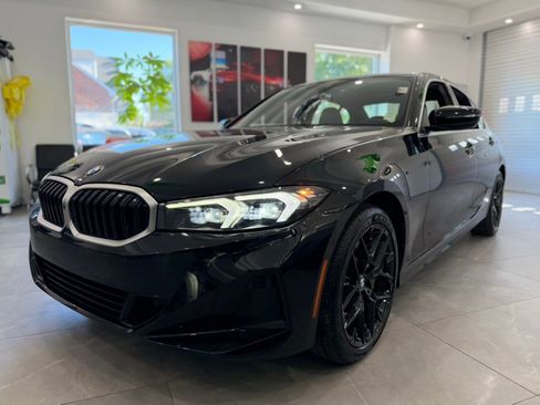Used 2025 BMW 330i Sedan RWD image 3