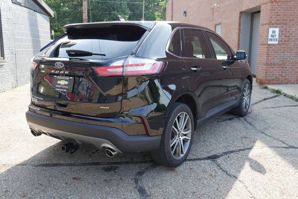 Used 2024 Ford Edge Titanium AWD/4WD image 2