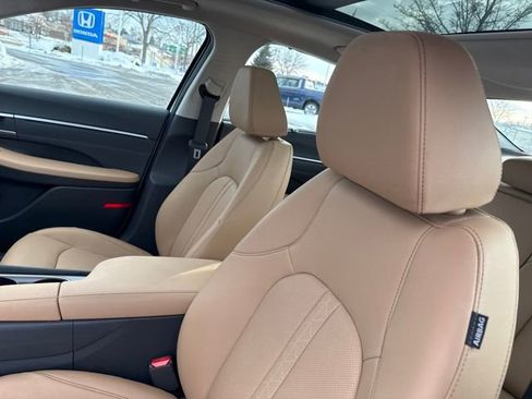 Certified 2025 Hyundai Sonata Limited image 13