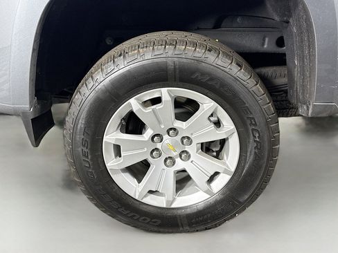 Used 2021 Chevrolet Colorado LT image 36