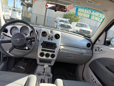 Used 2007 Chrysler PT Cruiser 4DR Base image 18