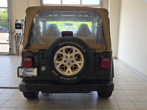 Used 1997 Jeep Wrangler SE AWD/4WD image 9