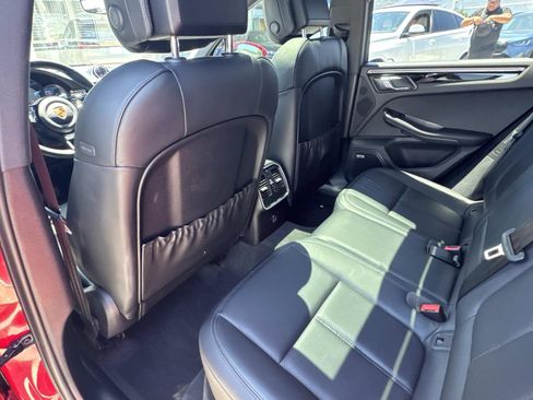 Used 2021 Porsche Macan S AWD/4WD image 9