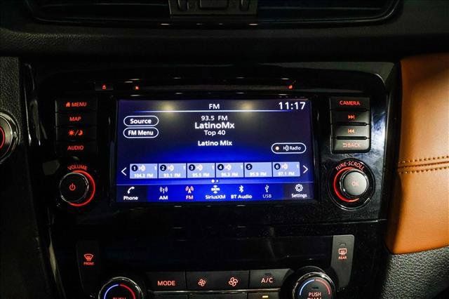 Used 2019 Nissan Rogue SL w/ Premium Package AWD/4WD image 17