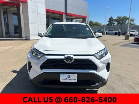 Used 2025 Toyota RAV4 XLE AWD/4WD image 3