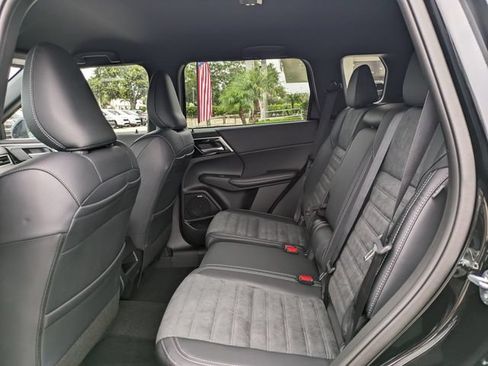 New 2026 Mitsubishi Outlander LE FWD image 14