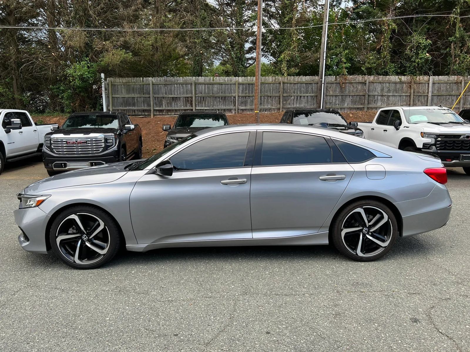 Used 2022 Honda Accord Sport image 7