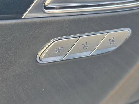 Used 2025 Genesis GV80 2.5T Standard AWD/4WD image 11