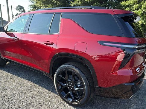 New 2026 Chevrolet Traverse RS w/ LPO, Floor Liner Package AWD/4WD image 11