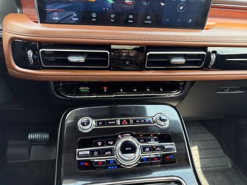 Used 2023 Lincoln Nautilus Reserve AWD/4WD image 20