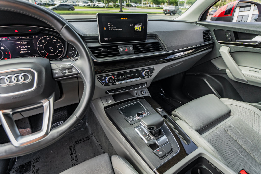 Used 2019 Audi Q5 2.0T Premium Plus AWD/4WD image 27