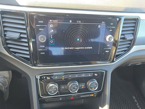 Used 2022 Volkswagen Atlas Cross Sport SEL image 23