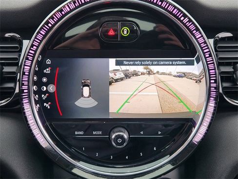 Used 2022 MINI Cooper 2-Door Hardtop image 13