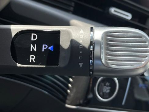 New 2025 Hyundai Ioniq 5 SEL RWD image 17