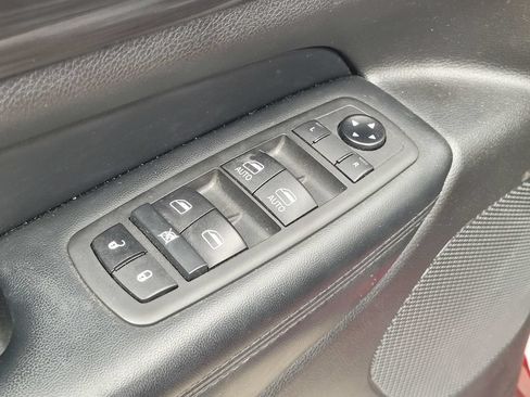 Used 2021 Jeep Grand Cherokee Laredo AWD/4WD image 16