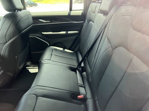 New 2026 Jeep Grand Cherokee Limited AWD/4WD image 7