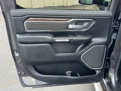 Used 2019 RAM 1500 Laramie image 15