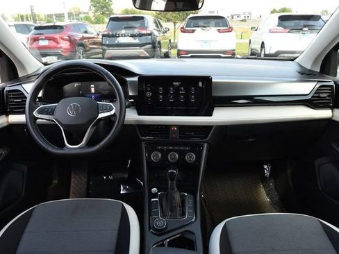 Used 2025 Volkswagen Taos S AWD/4WD image 7