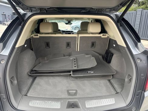 Used 2020 Cadillac XT5 Premium Luxury FWD image 17