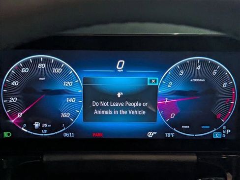 Used 2025 Mercedes-Benz GLA 250 image 10