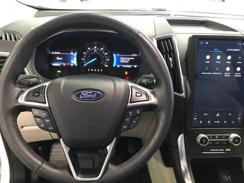 Used 2022 Ford Edge Titanium AWD/4WD image 15