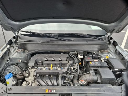 Used 2025 Hyundai Venue SEL FWD image 34