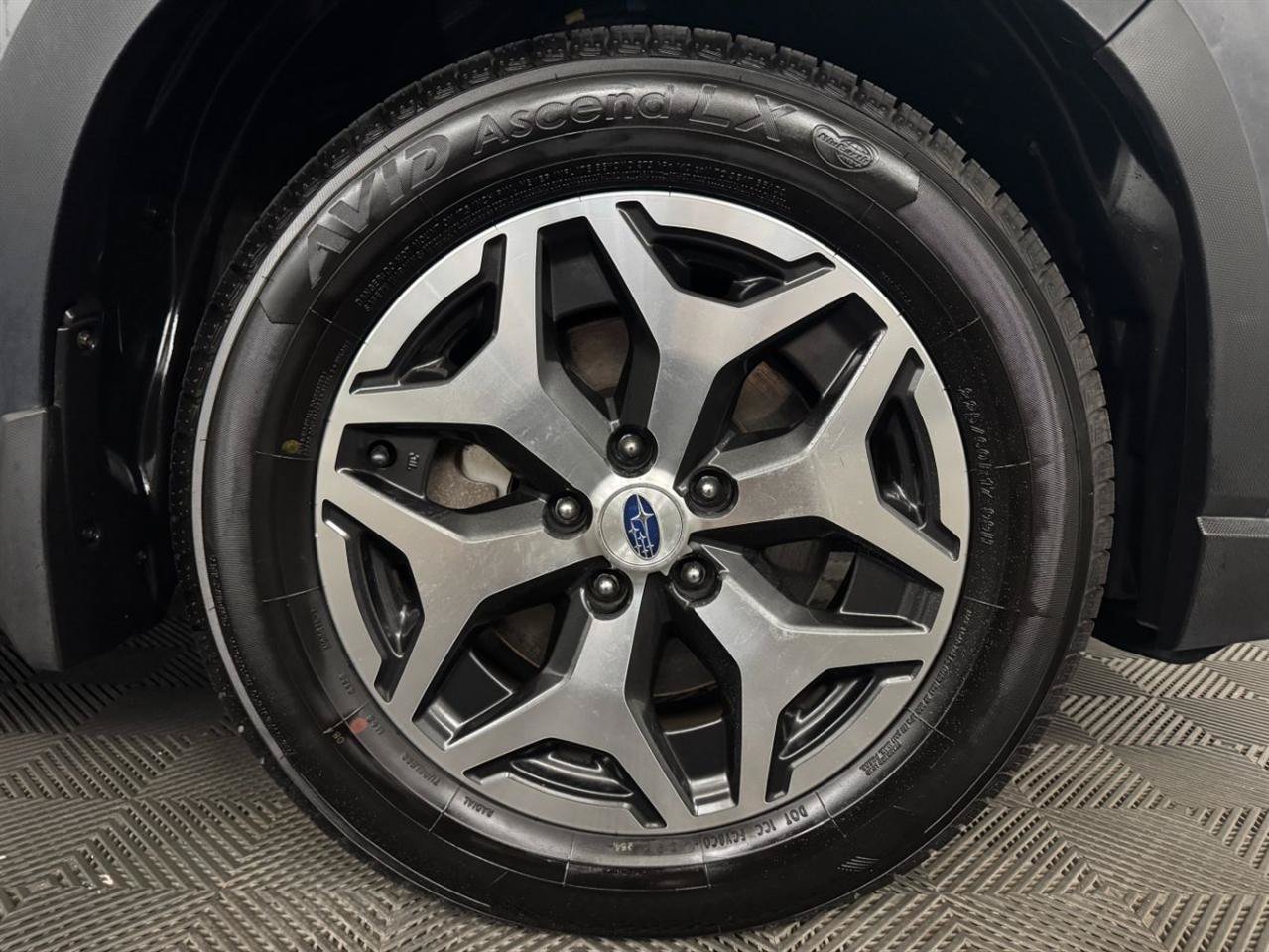 Used 2020 Subaru Forester Premium AWD/4WD image 21