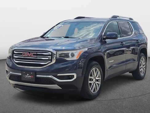 Used 2018 GMC Acadia SLE FWD image 2