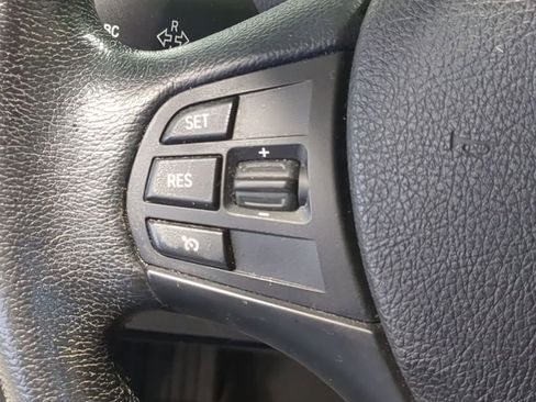 Used 2014 BMW 320i xDrive Sedan AWD/4WD image 28