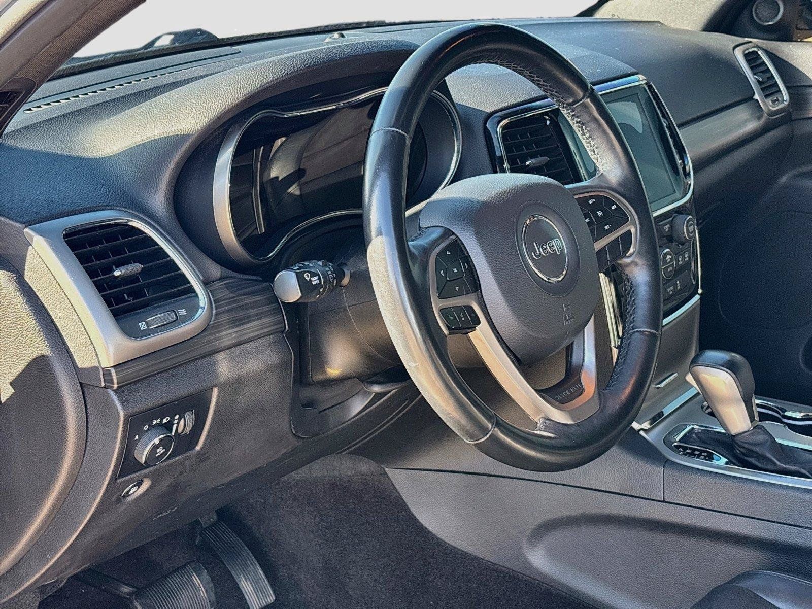 Used 2019 Jeep Grand Cherokee Altitude AWD/4WD image 25