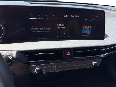 Used 2023 Kia EV6 Wind RWD image 12