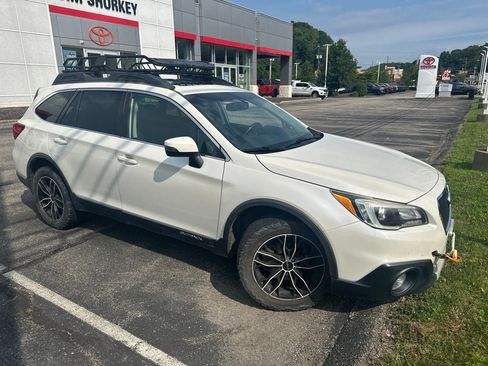 Used 2015 Subaru Outback 3.6R Limited AWD/4WD image 2