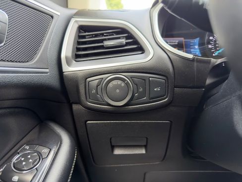 Used 2015 Ford Edge Sport w/ Equipment Group 401A AWD/4WD image 15