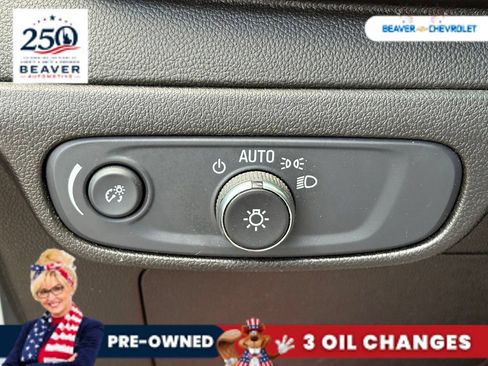 Used 2022 Chevrolet Bolt LT w/ Infotainment Package FWD image 33