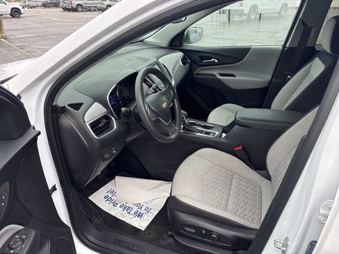 Used 2022 Chevrolet Equinox LT AWD/4WD image 19