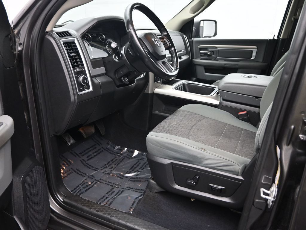 Used 2018 RAM 1500 Big Horn AWD/4WD image 27